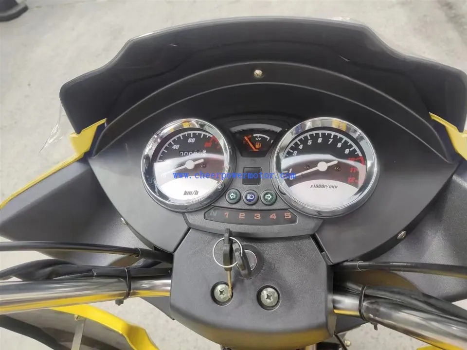 200cc Economical Sun Shield Cargo Tricycle (13)